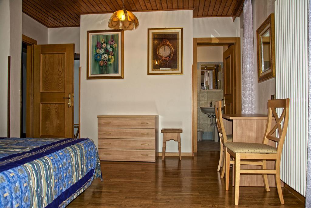 Albergo Ristorante Iris Ауронцо ди Кадоре Стая снимка