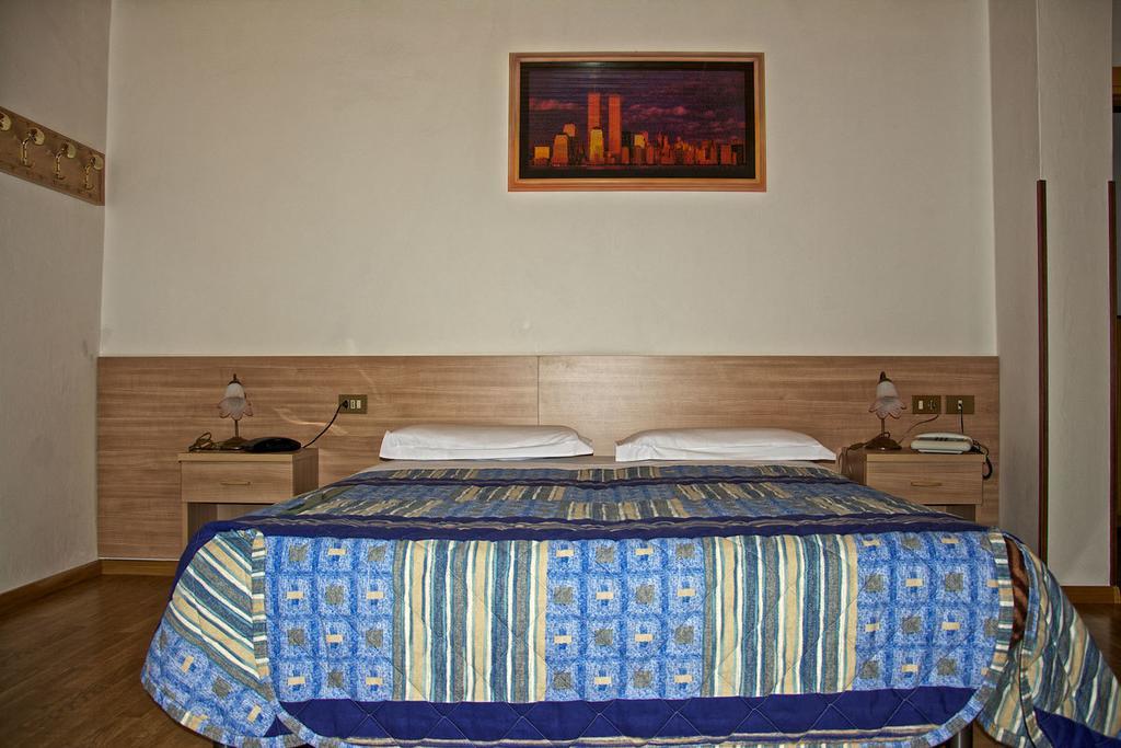 Albergo Ristorante Iris Ауронцо ди Кадоре Стая снимка